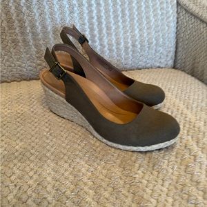 Vionic Coralina Slingback Espadrille Wedges Super Cute 🥰